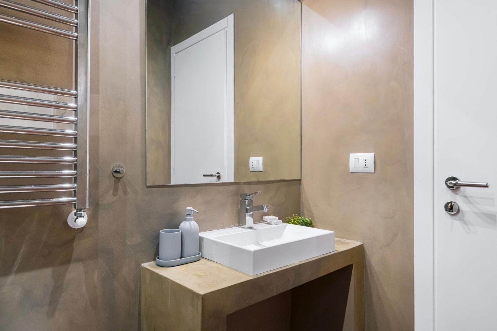 Nice And Cozy Studio In Porta Romana By Easylife Milano Exteriör bild