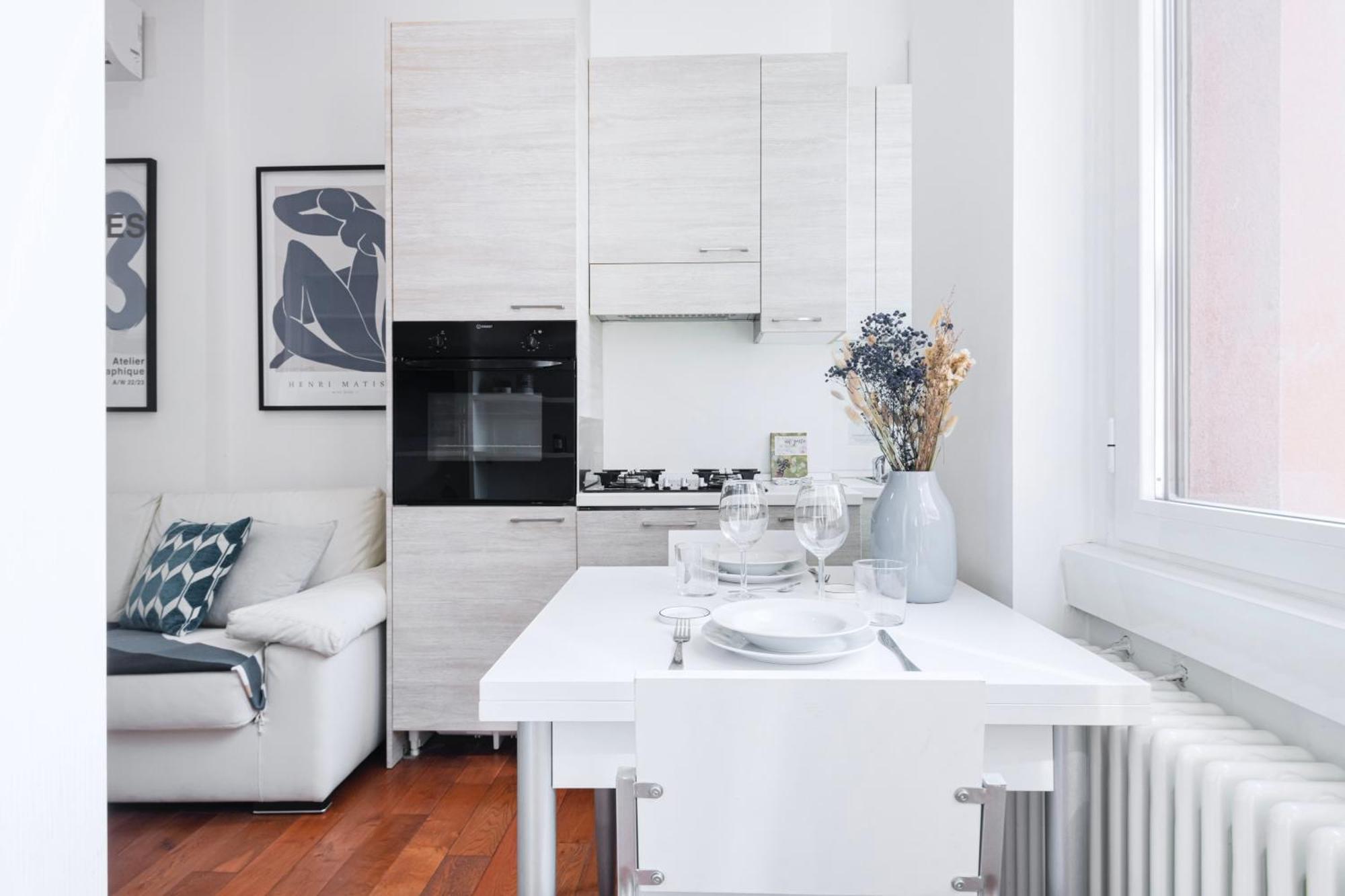 Nice And Cozy Studio In Porta Romana By Easylife Milano Exteriör bild